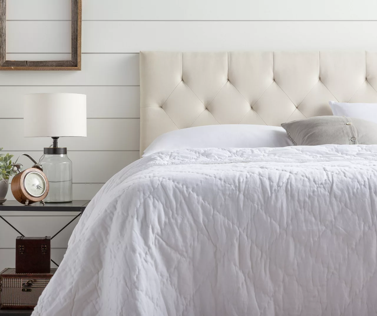 Brookside Emmie Upholstered Headboard 17 Brookside Emmie Upholstered Headboard - Image 17