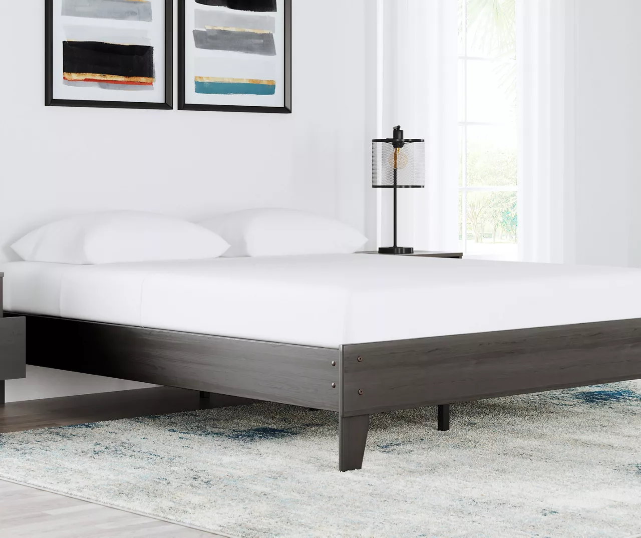 Signature Design By Ashley Brymont Queen Panel Platform Bed 2 Signature Design By Ashley Brymont Queen Panel Platform Bed - Image 2